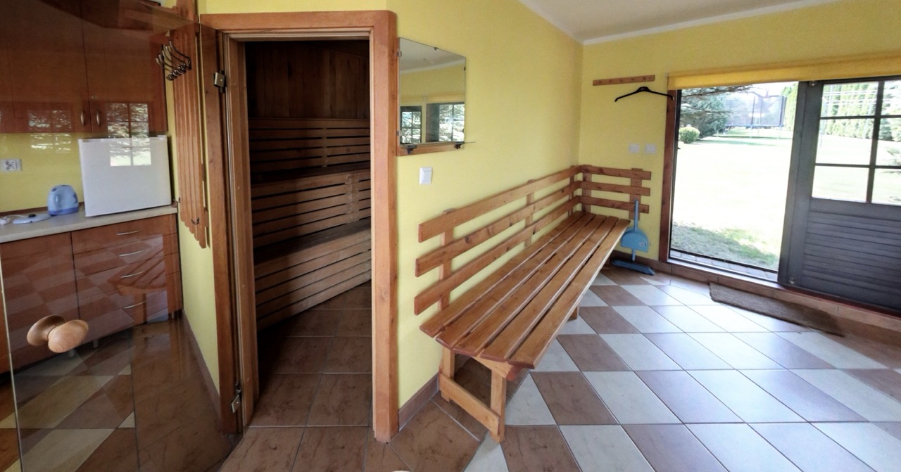 Sauna nad jeziorem Necko — wnętrze