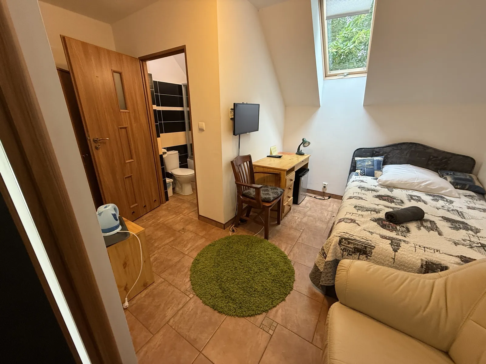 Pokój nr 14 - jednoosobowy na poddaszu