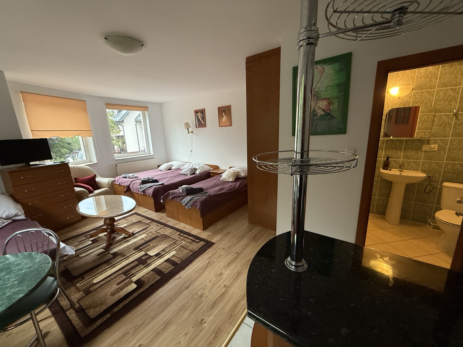 Pokój nr 9 - z aneksem kuchennym na parterze